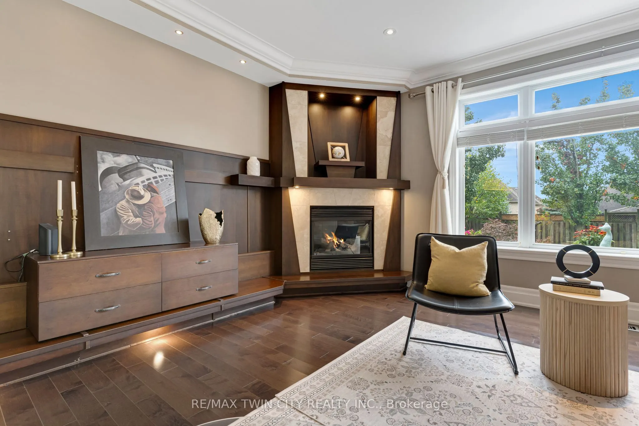 213 Deer Ridge Drive