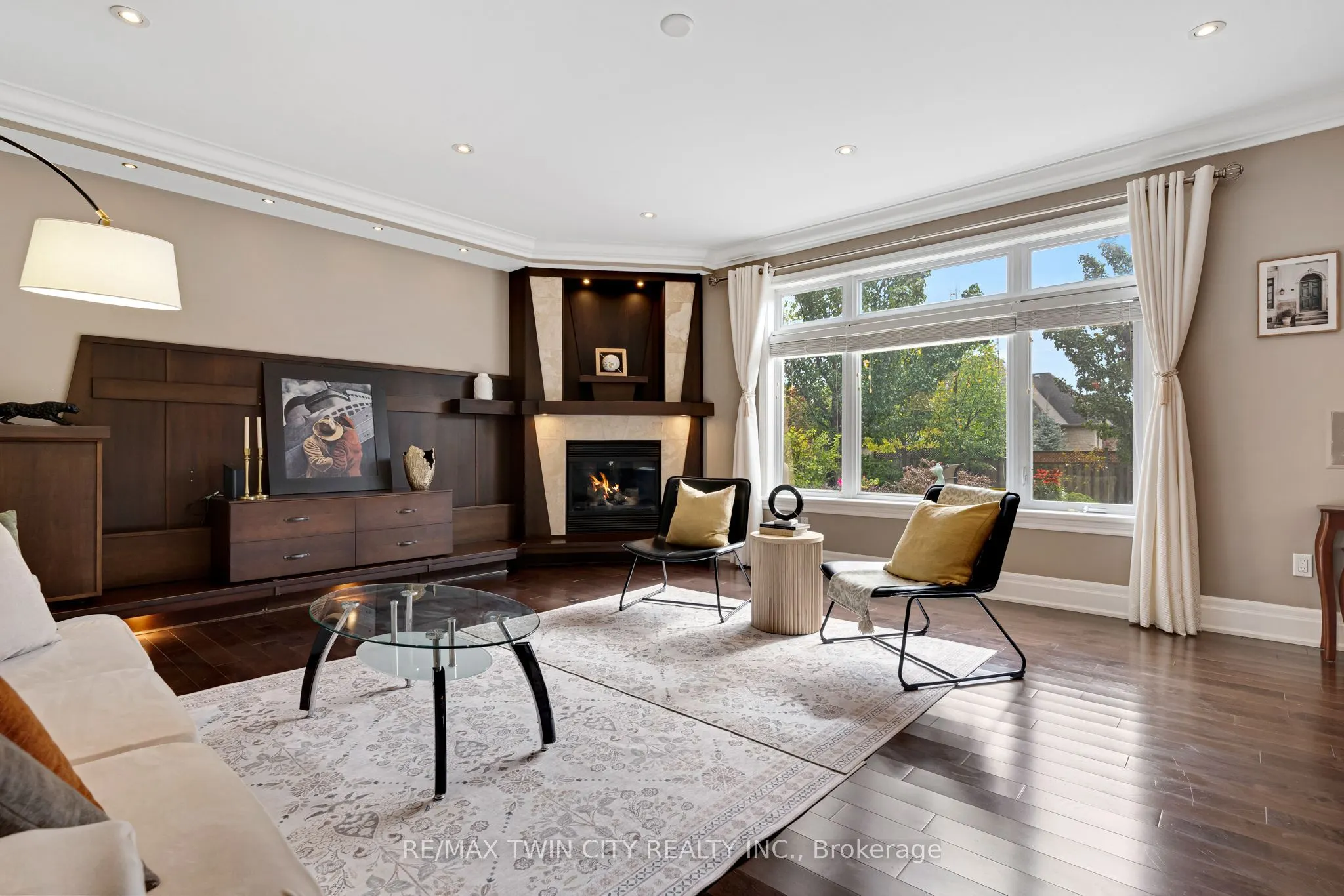 213 Deer Ridge Drive