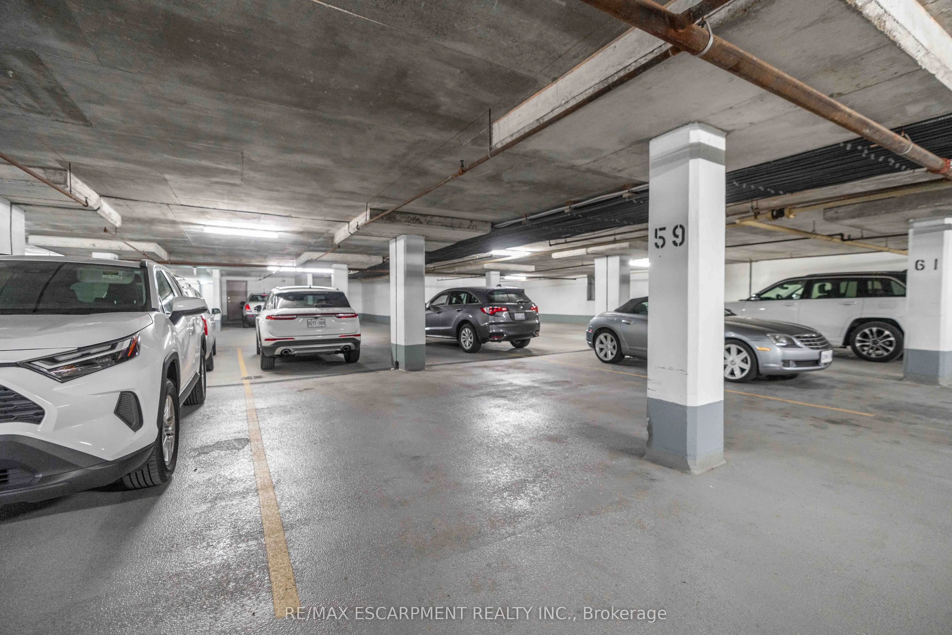 606 VILLAGE GREEN Boulevard #6