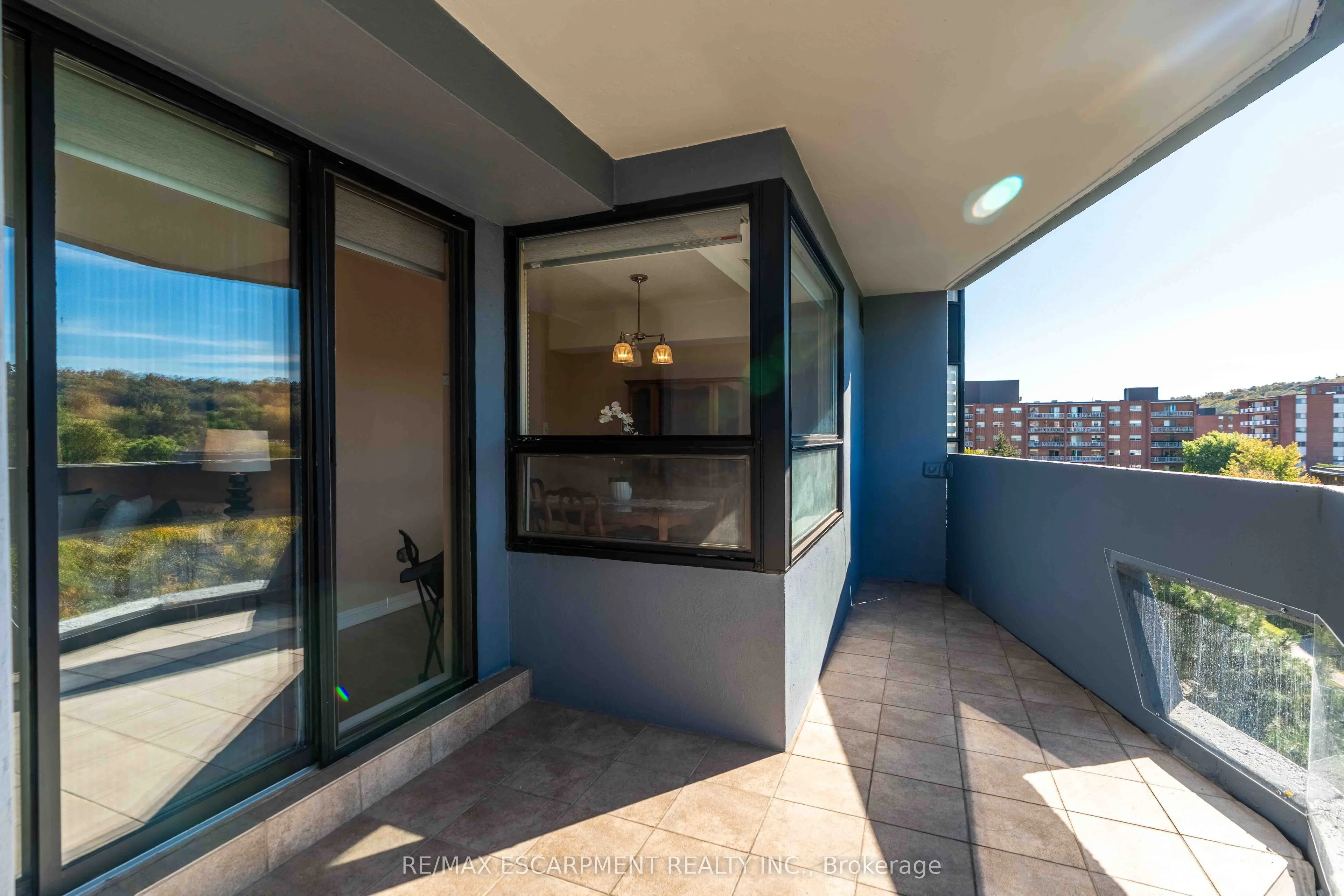 606 VILLAGE GREEN Boulevard #6