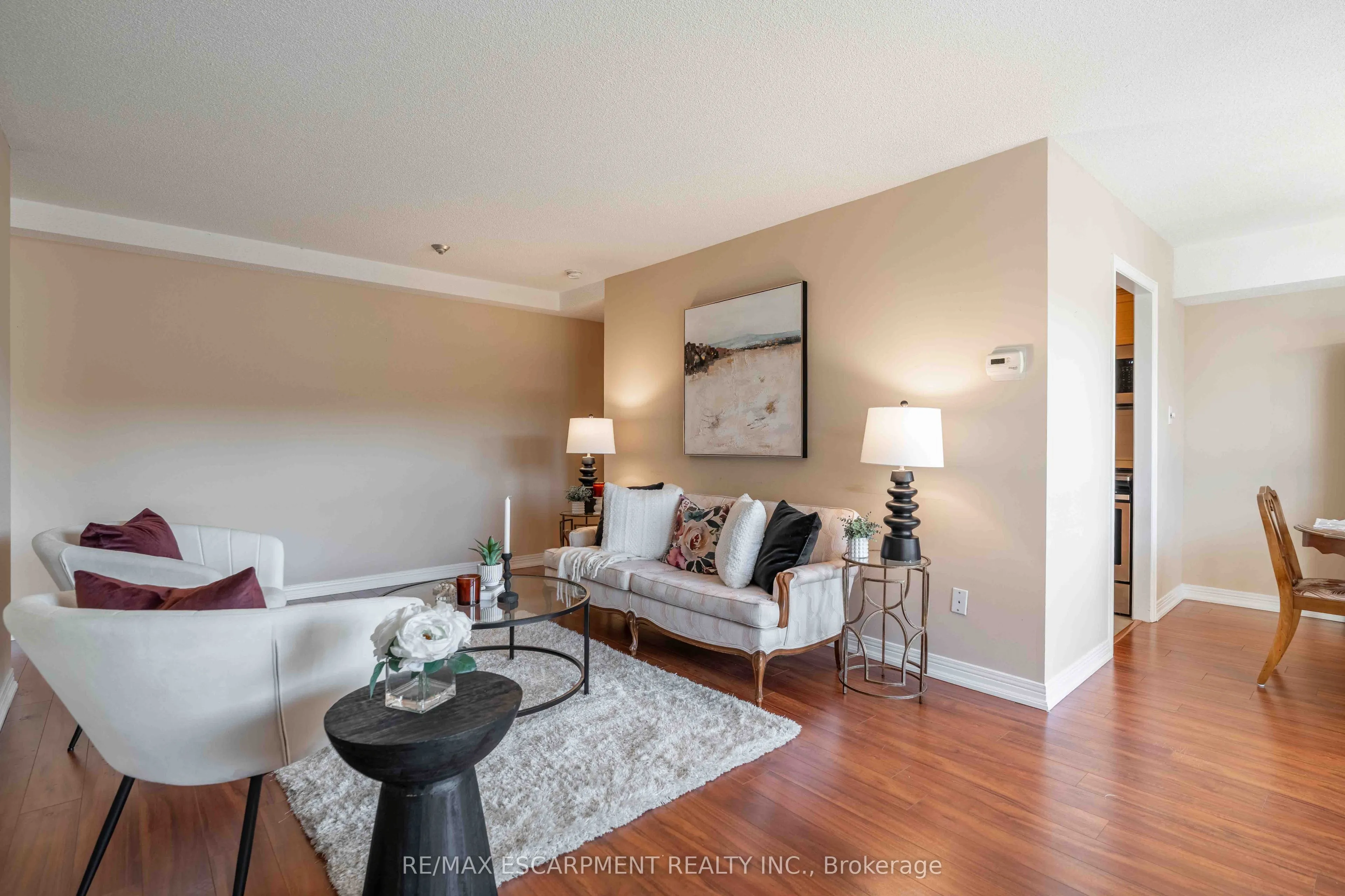 6 VILLAGE GREEN Boulevard #606
