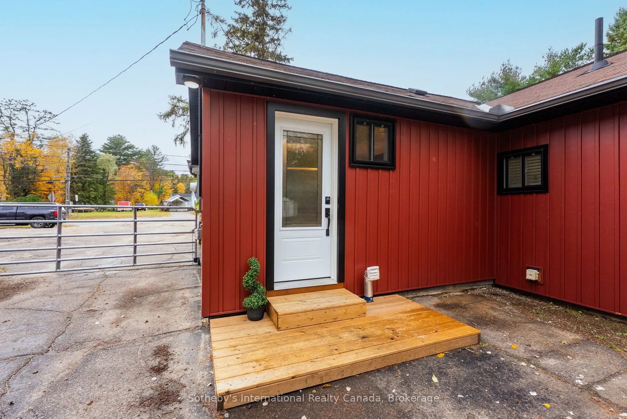 543 Muskoka Rd 3 Road N