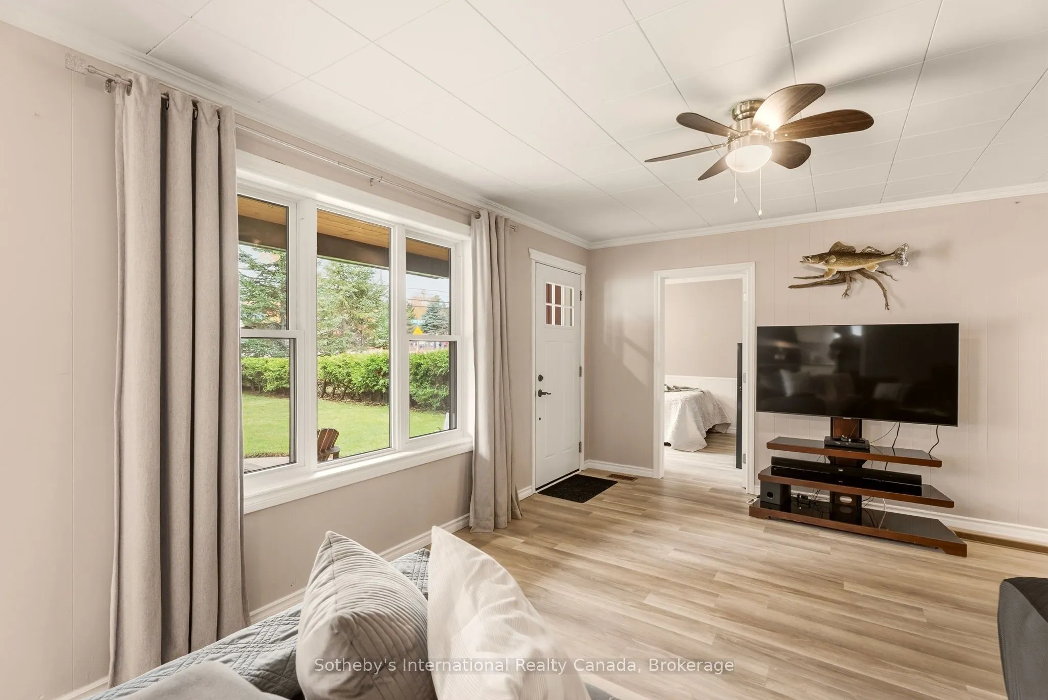 543 Muskoka Rd 3 Road N