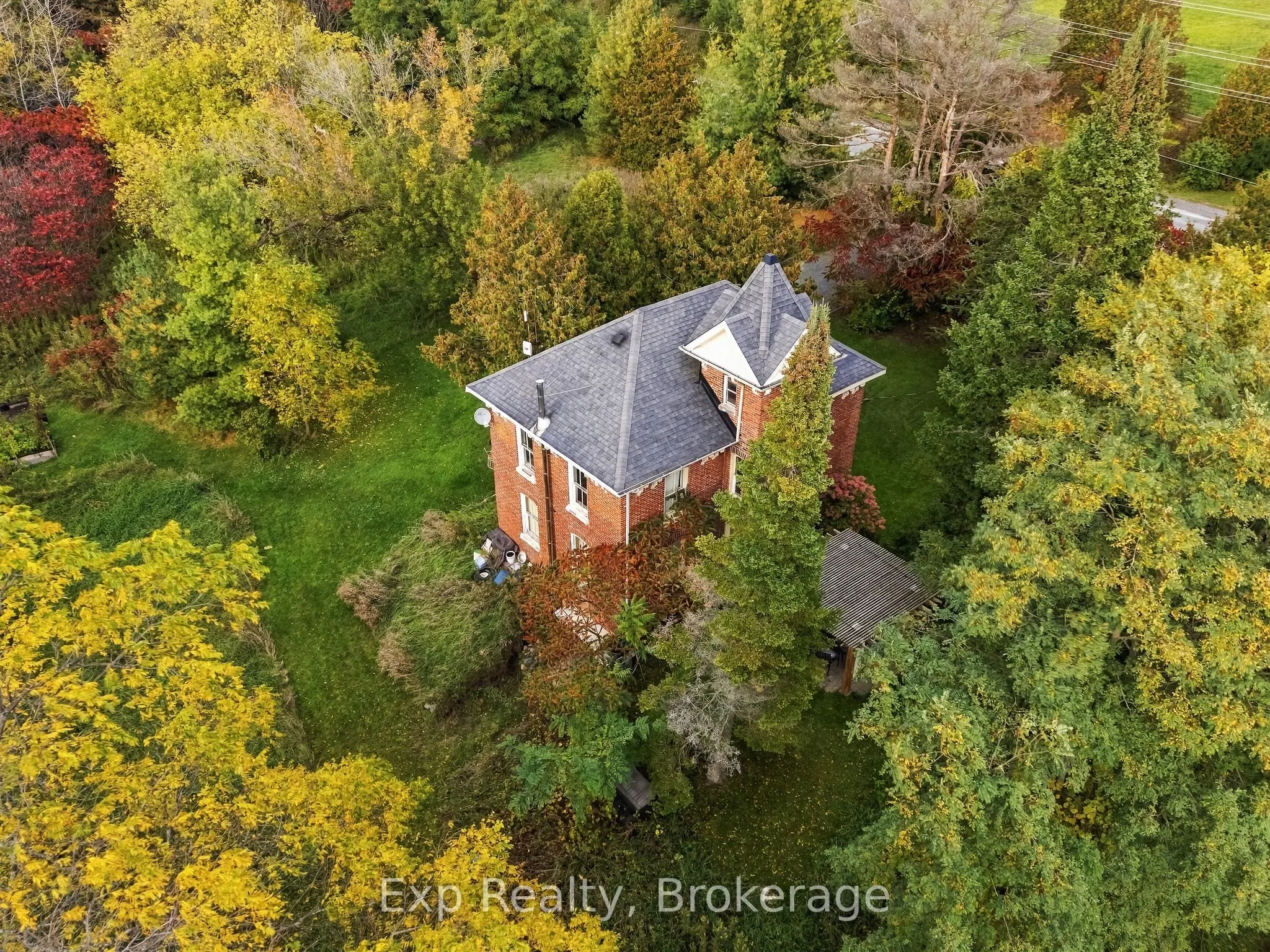 835 Brook Road N