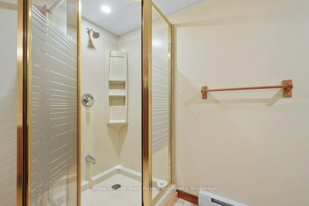 129 & 131 Bayview Drive