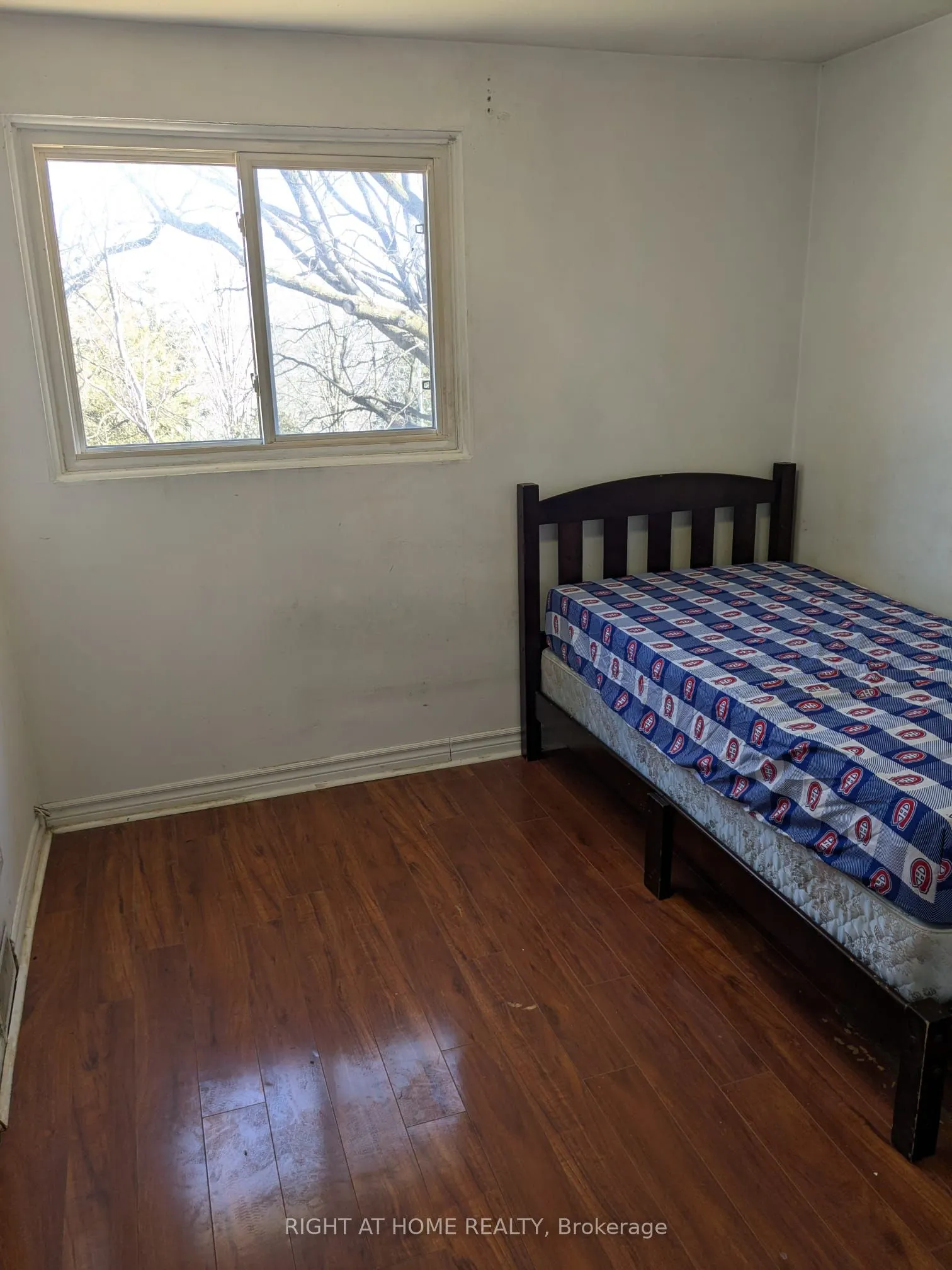 529 Parkview Crescent #12