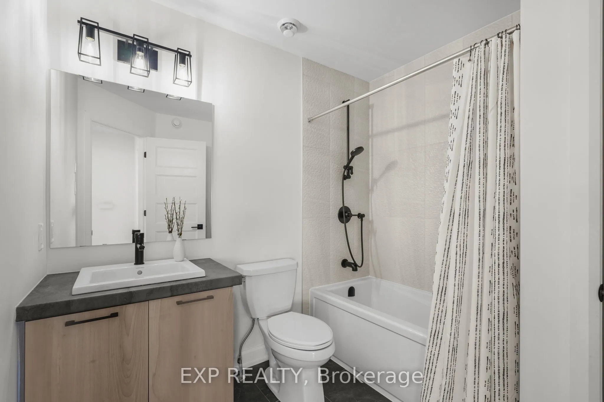 1200 Montblanc Crescent