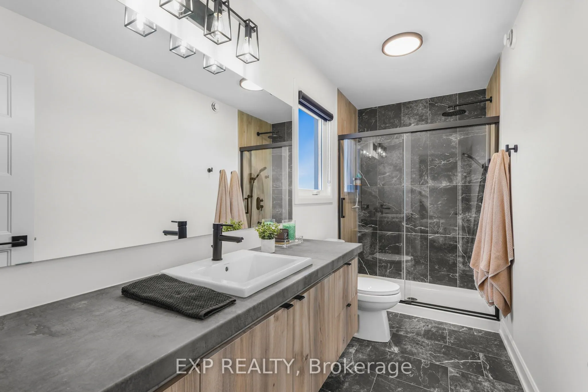 1200 Montblanc Crescent