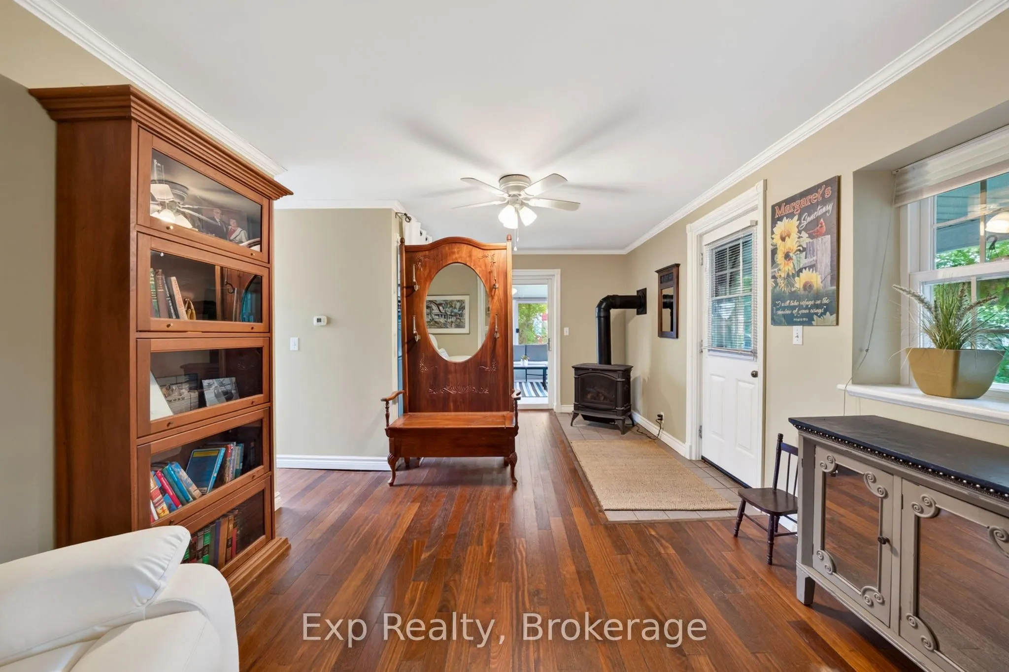 341 Metcalf Street