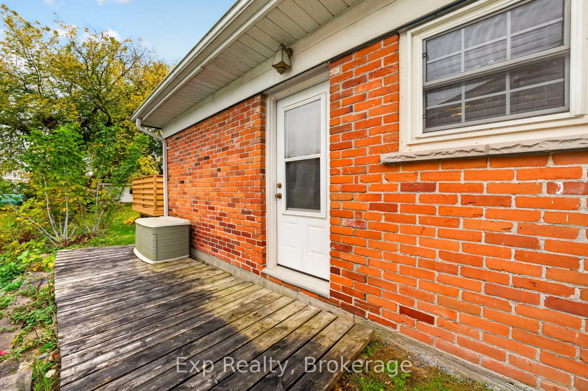 341 Metcalf Street