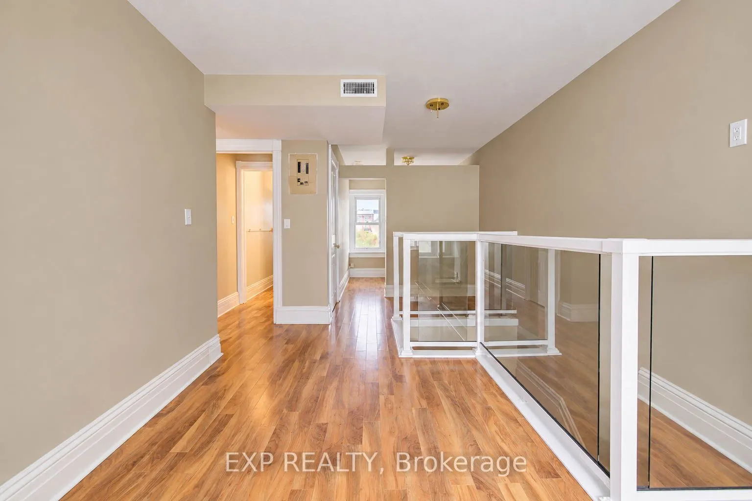 5 George Street S