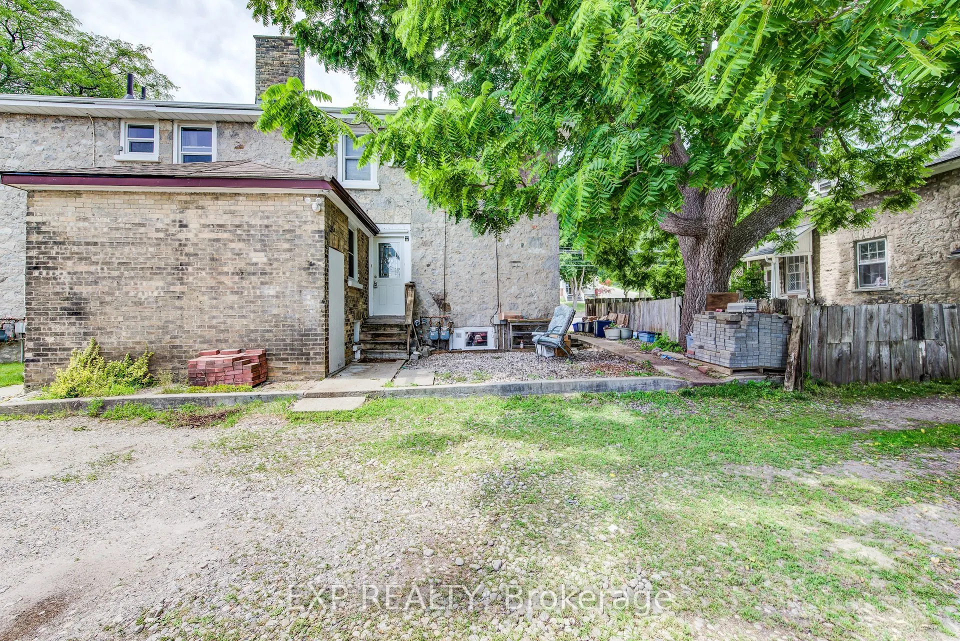 5 George Street S