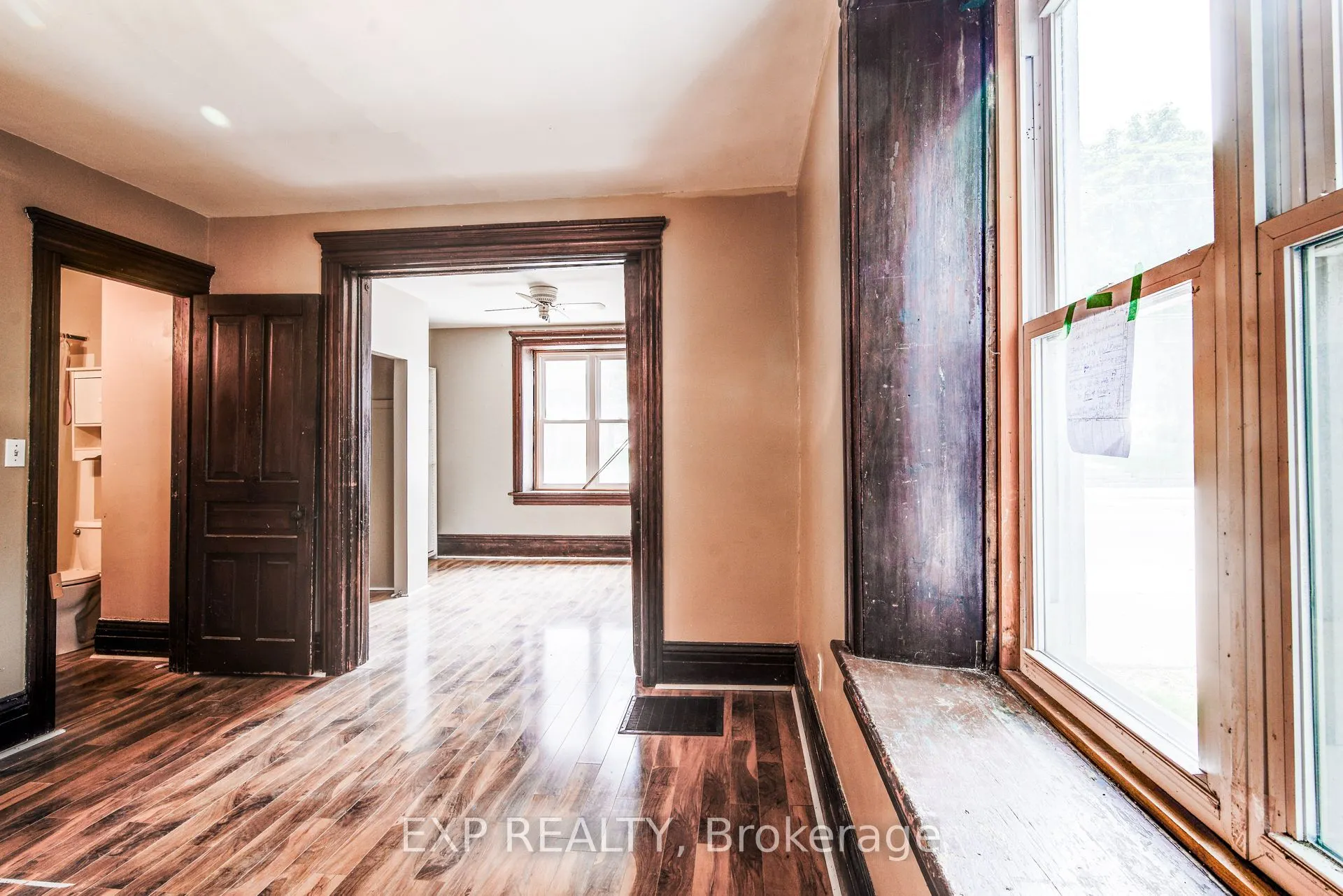 5 George Street S