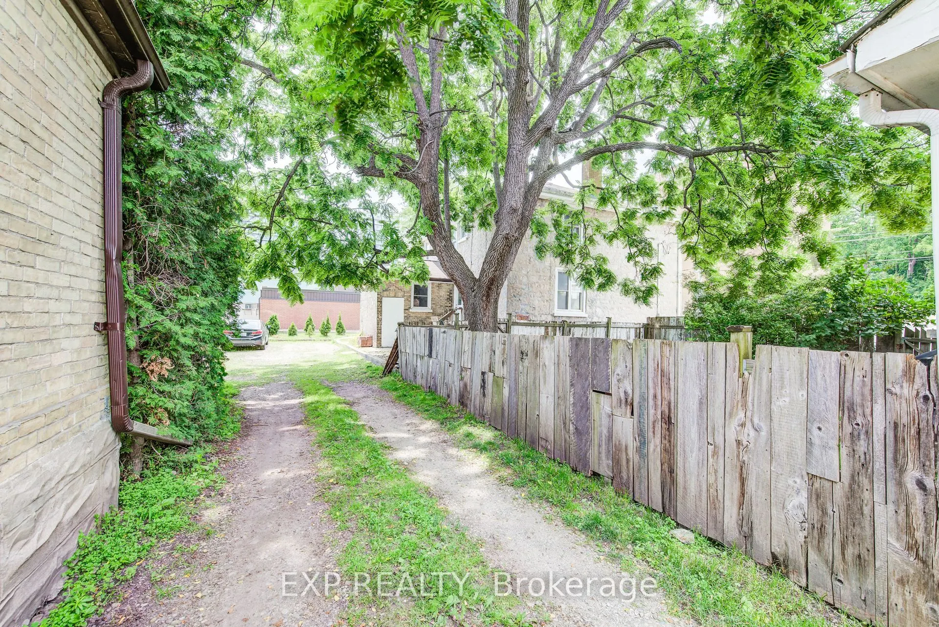 5 George Street S