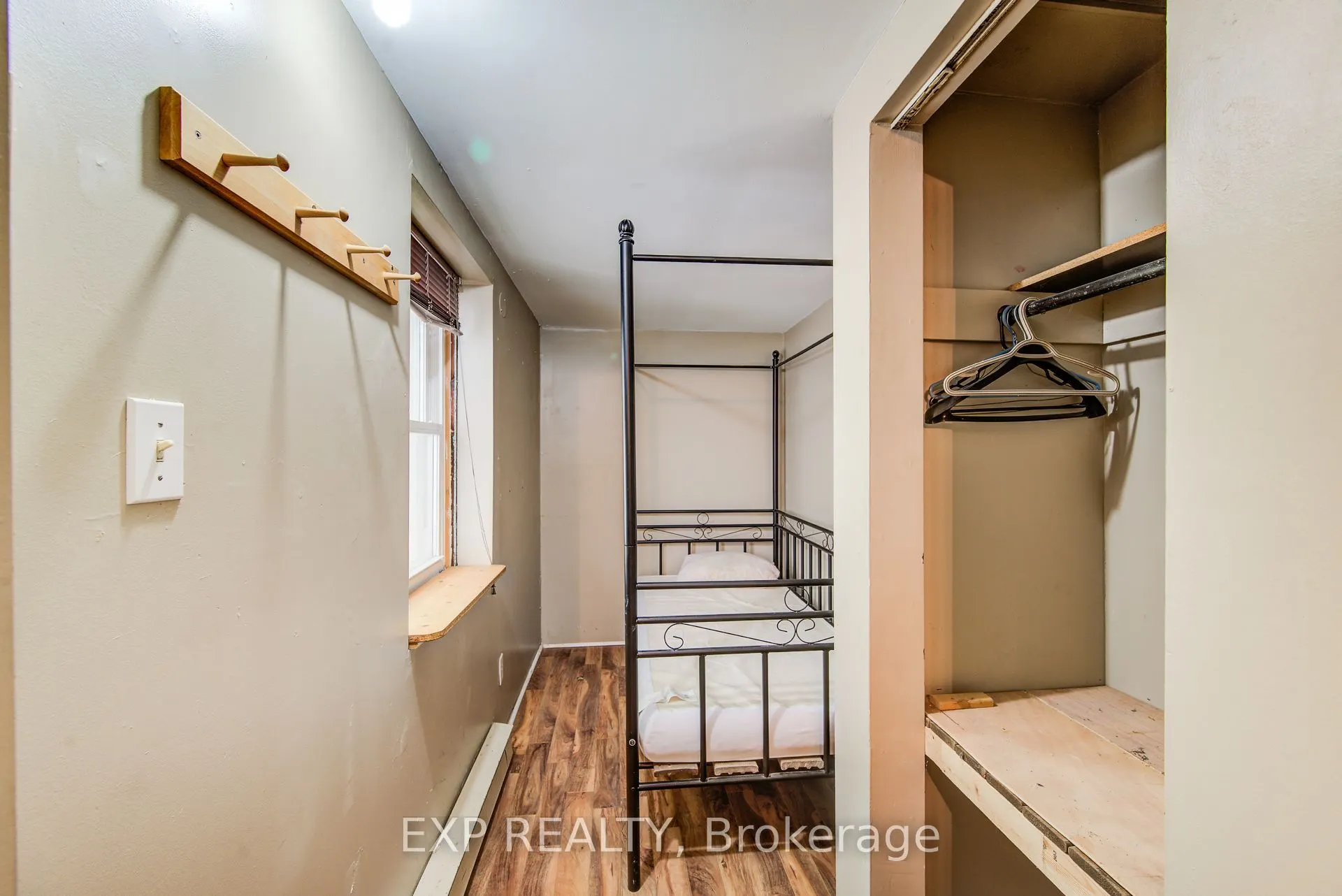 5 George Street S