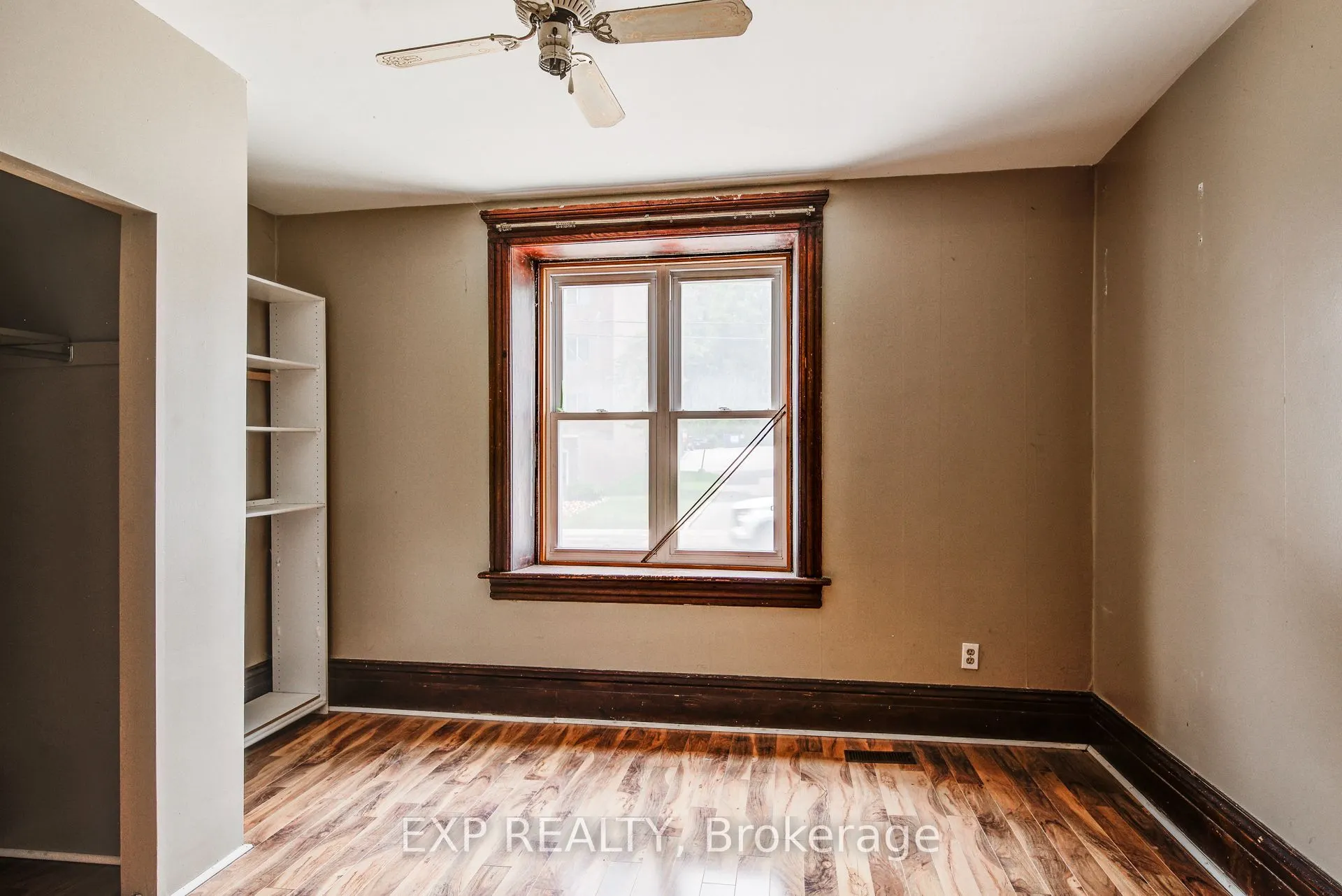 5 George Street S