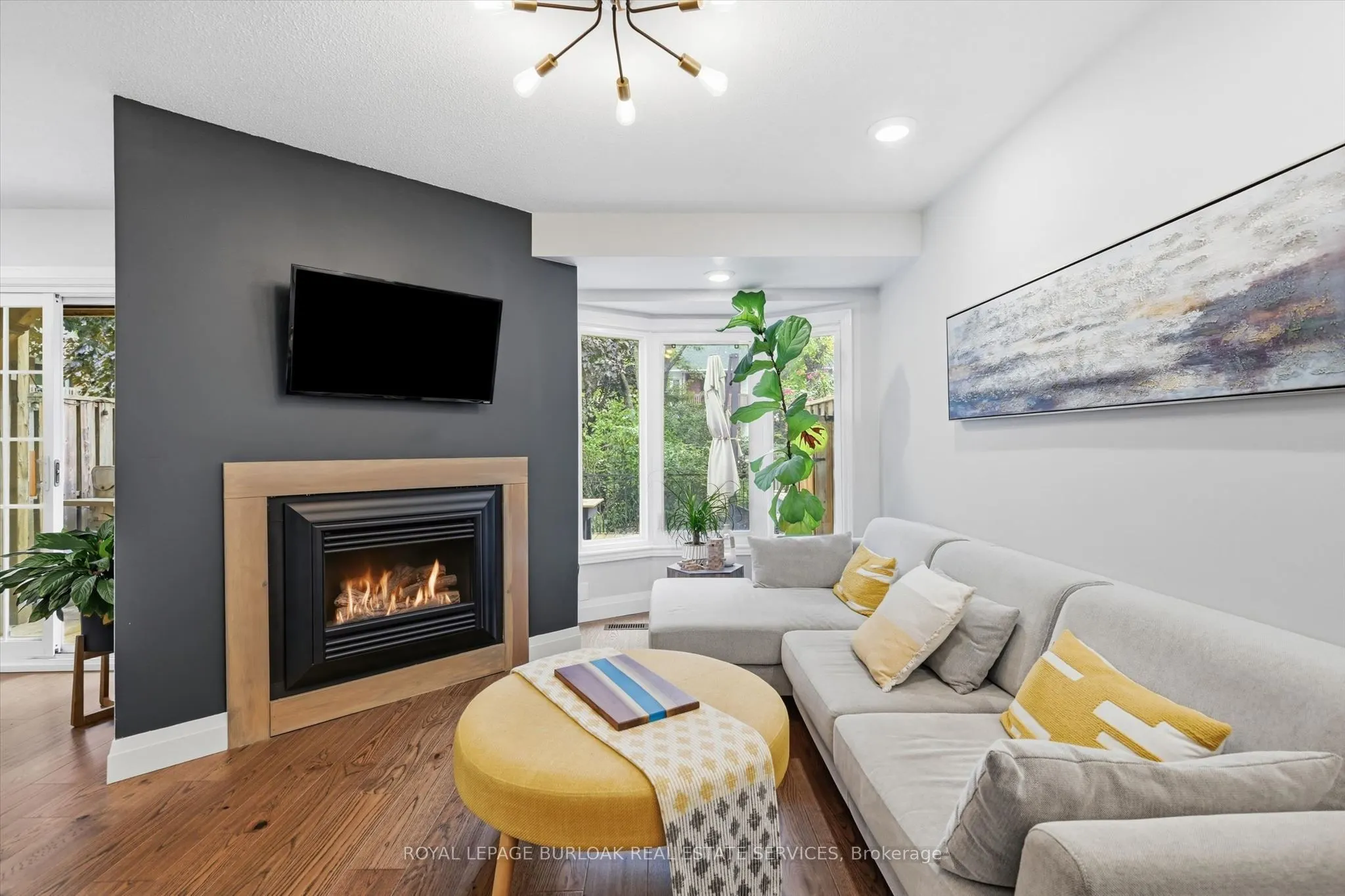 50 Edgewater Drive