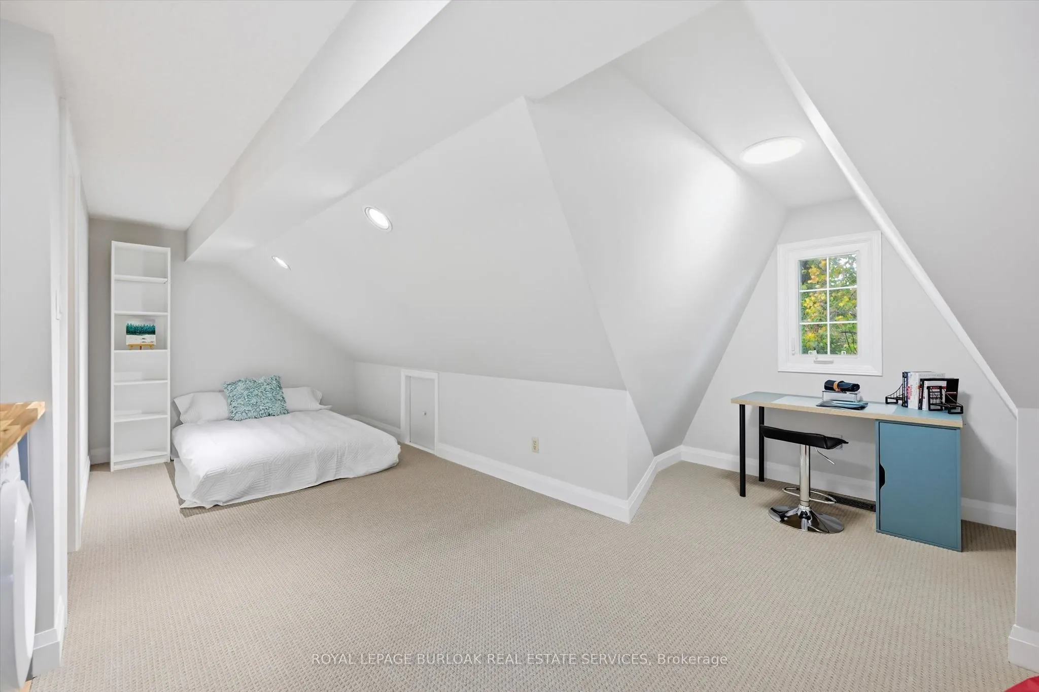 50 Edgewater Drive