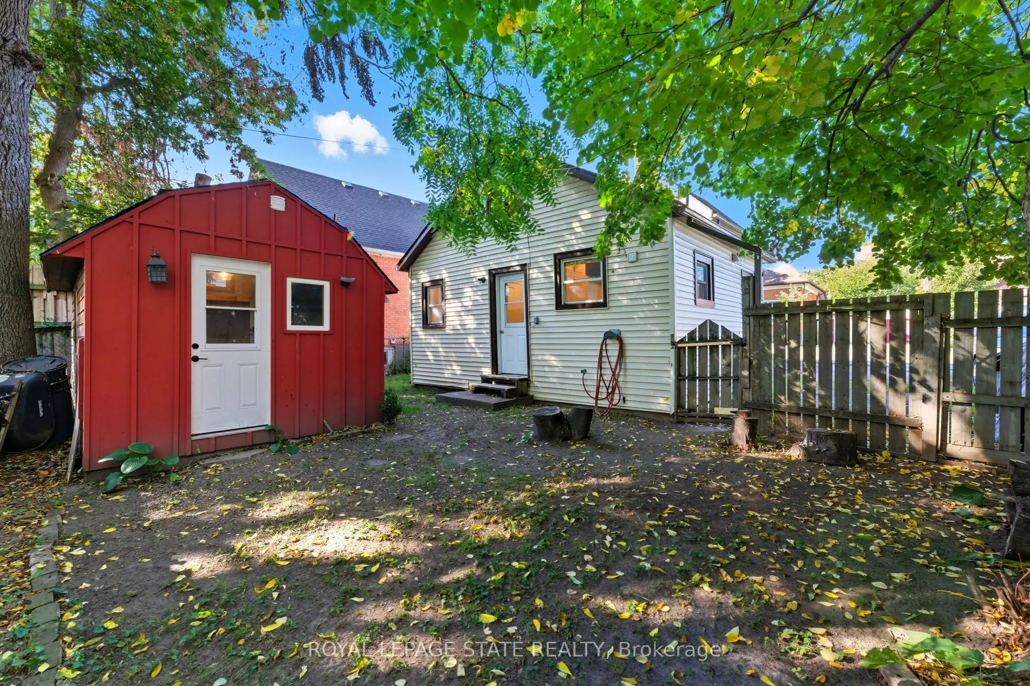 8 Tasker Street