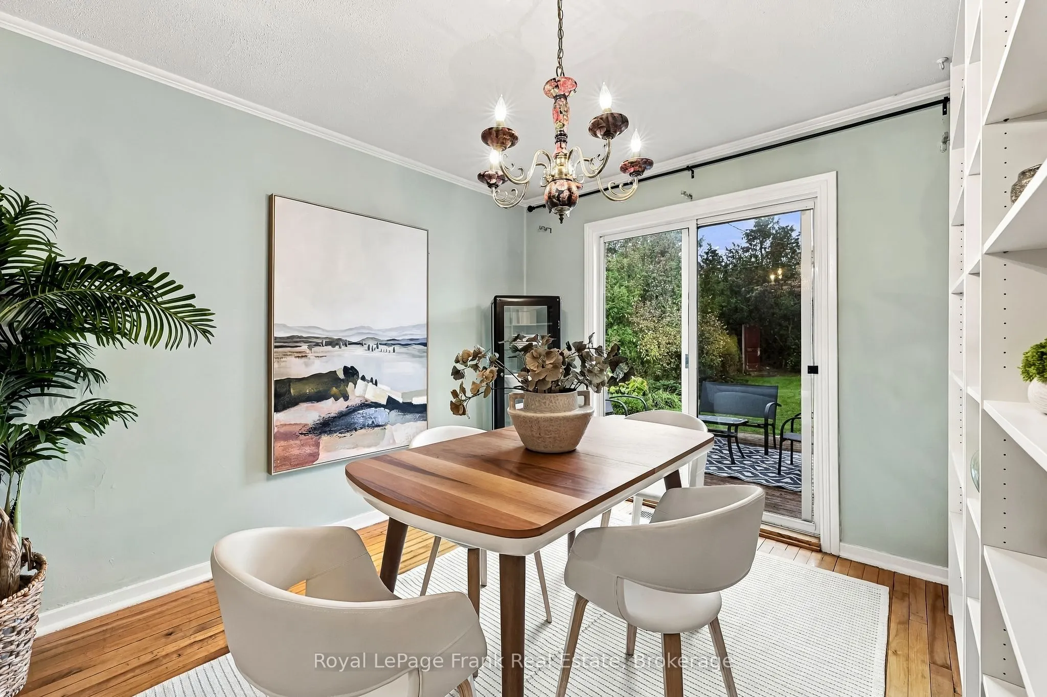 19 Churchill Crescent