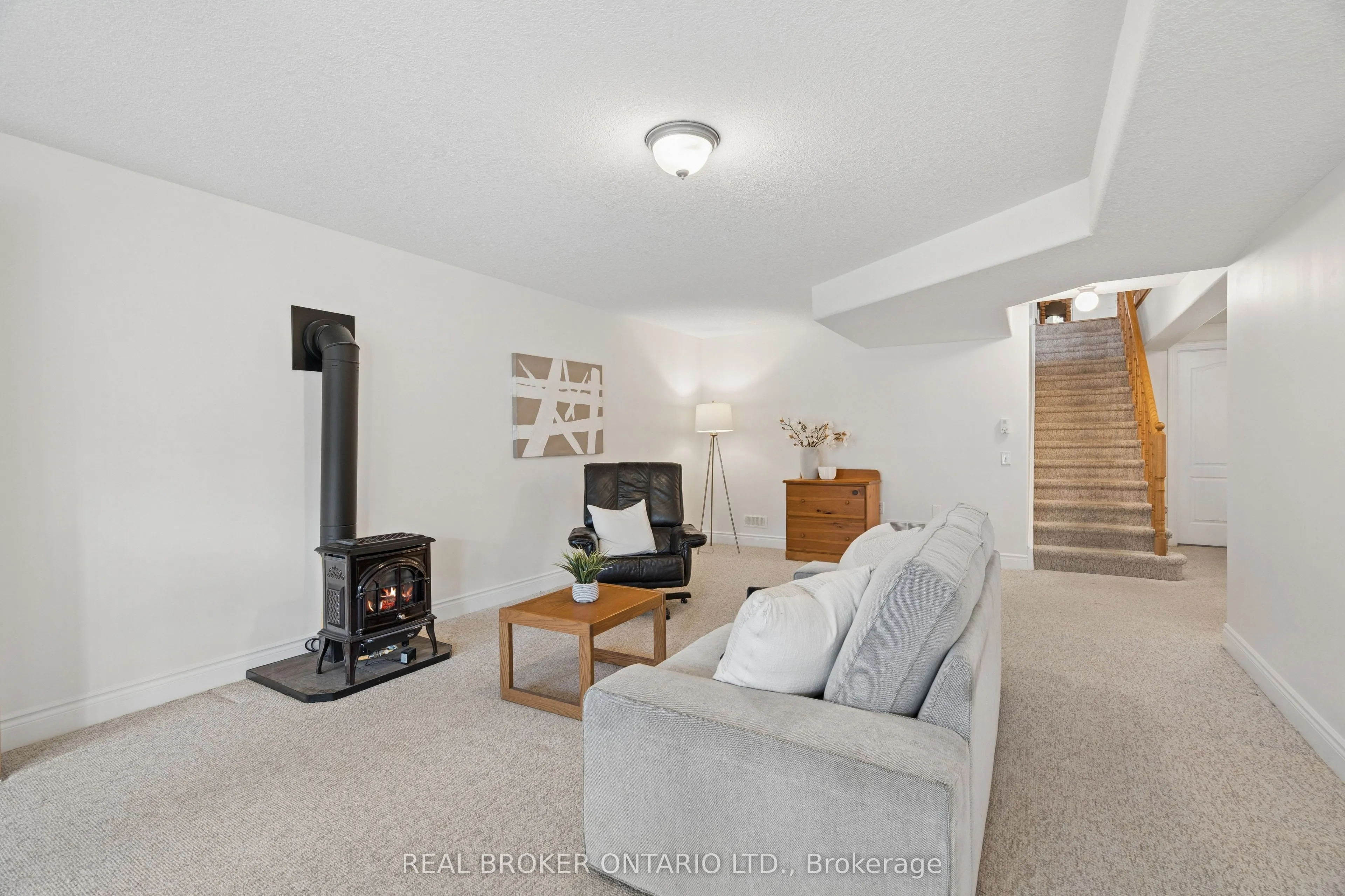195 Jolliffe Avenue