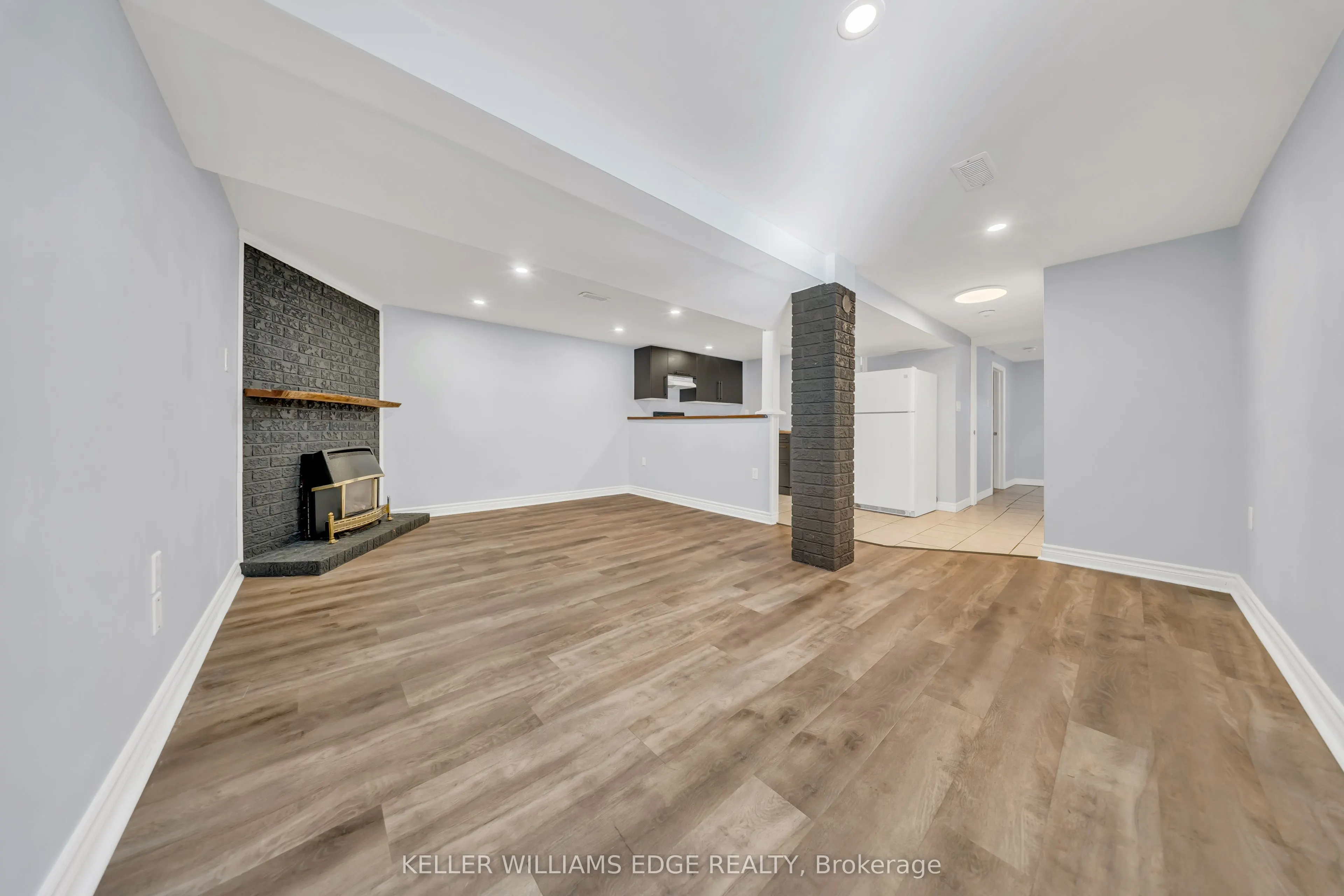 195 Fife Road