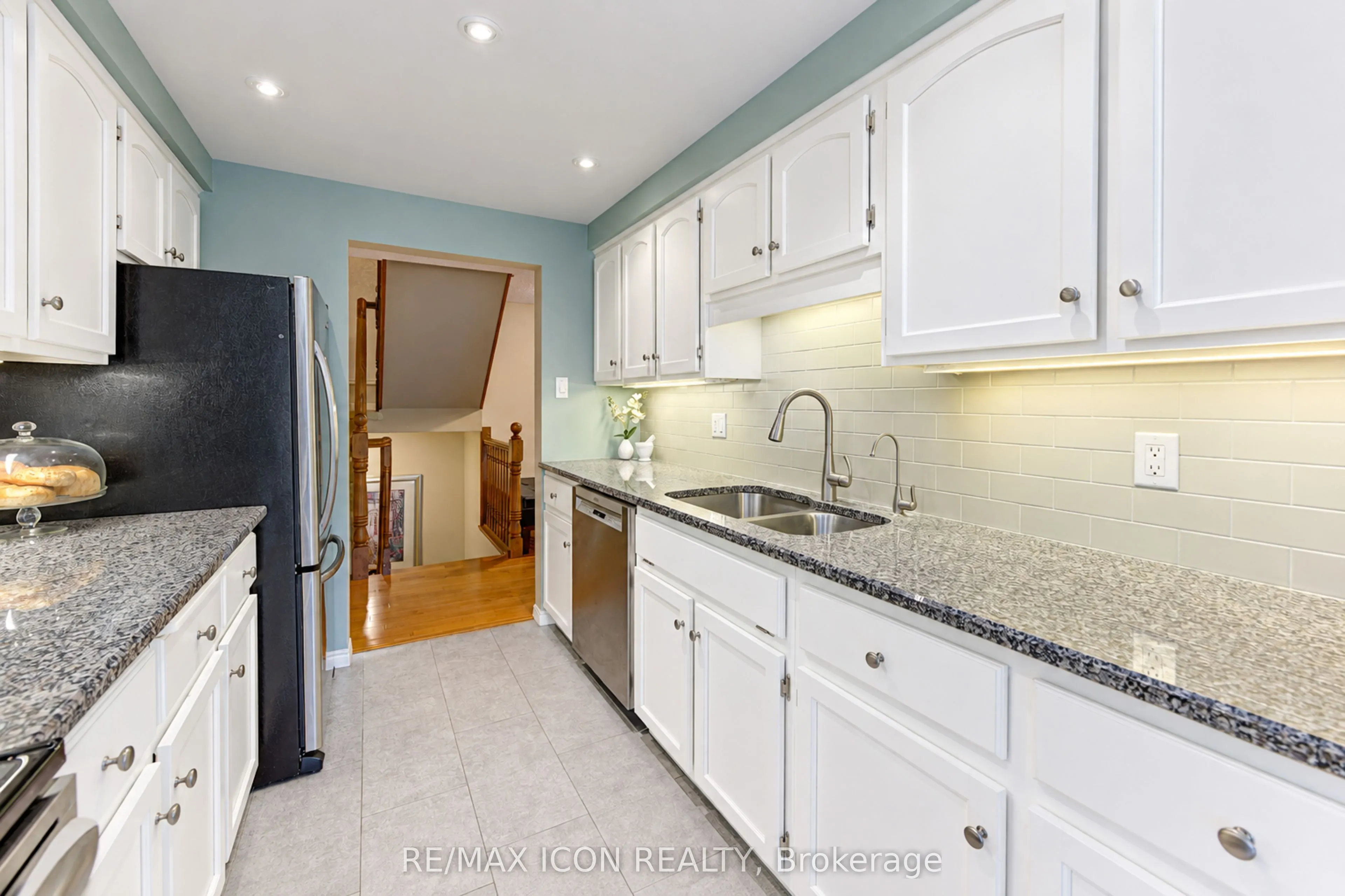 406 Craigleith Drive #3