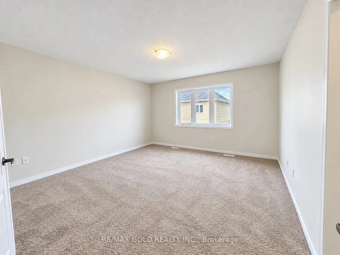 26 Alexandra Drive