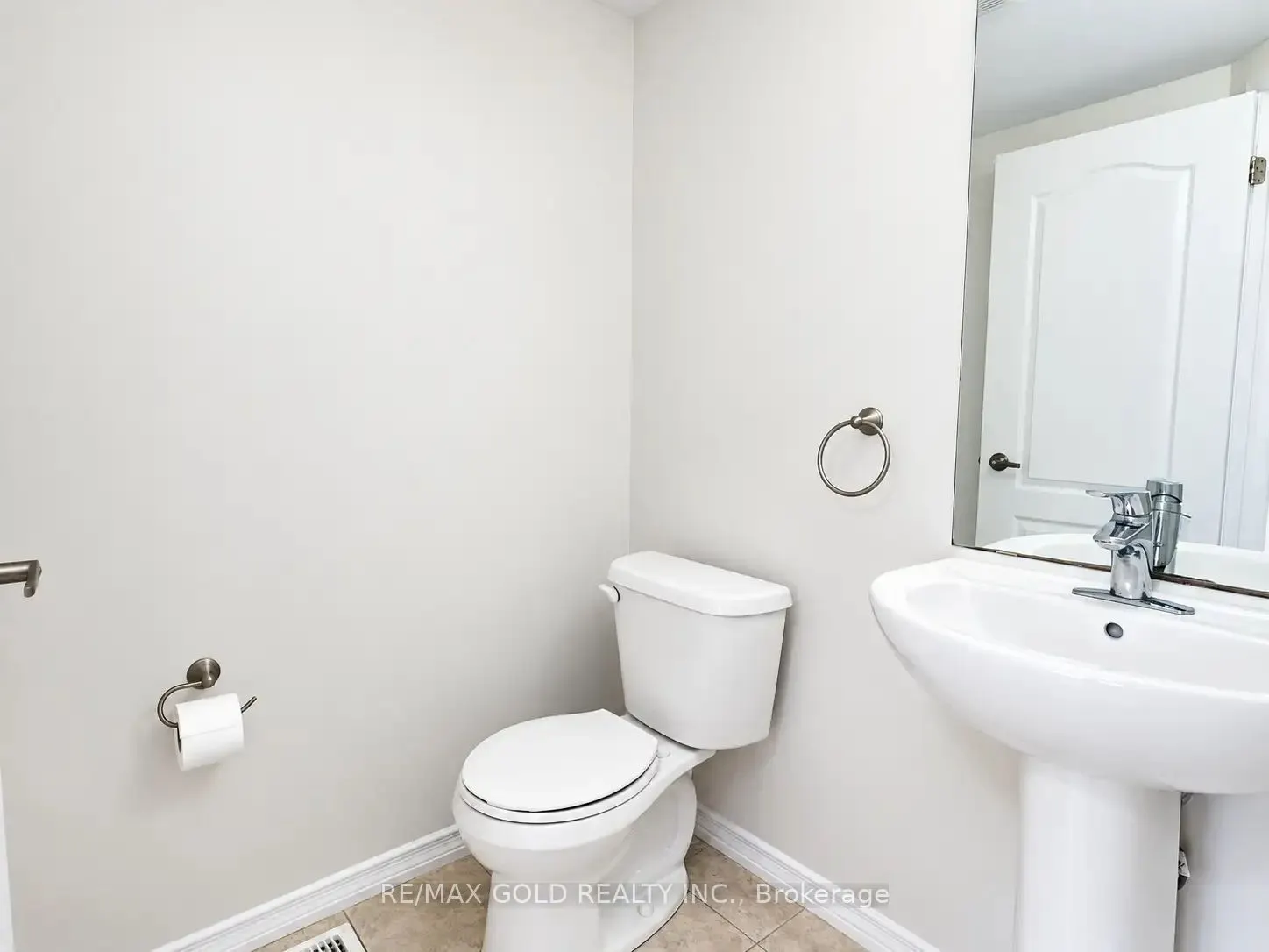 26 Alexandra Drive