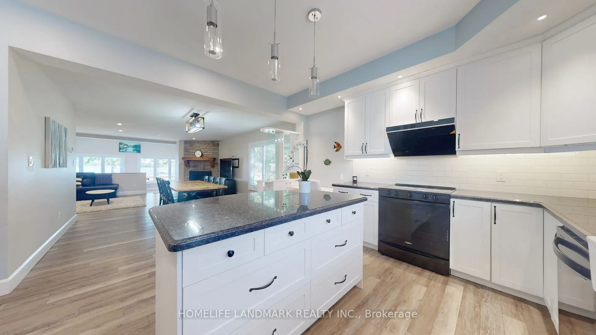 208 Lakeshore Drive