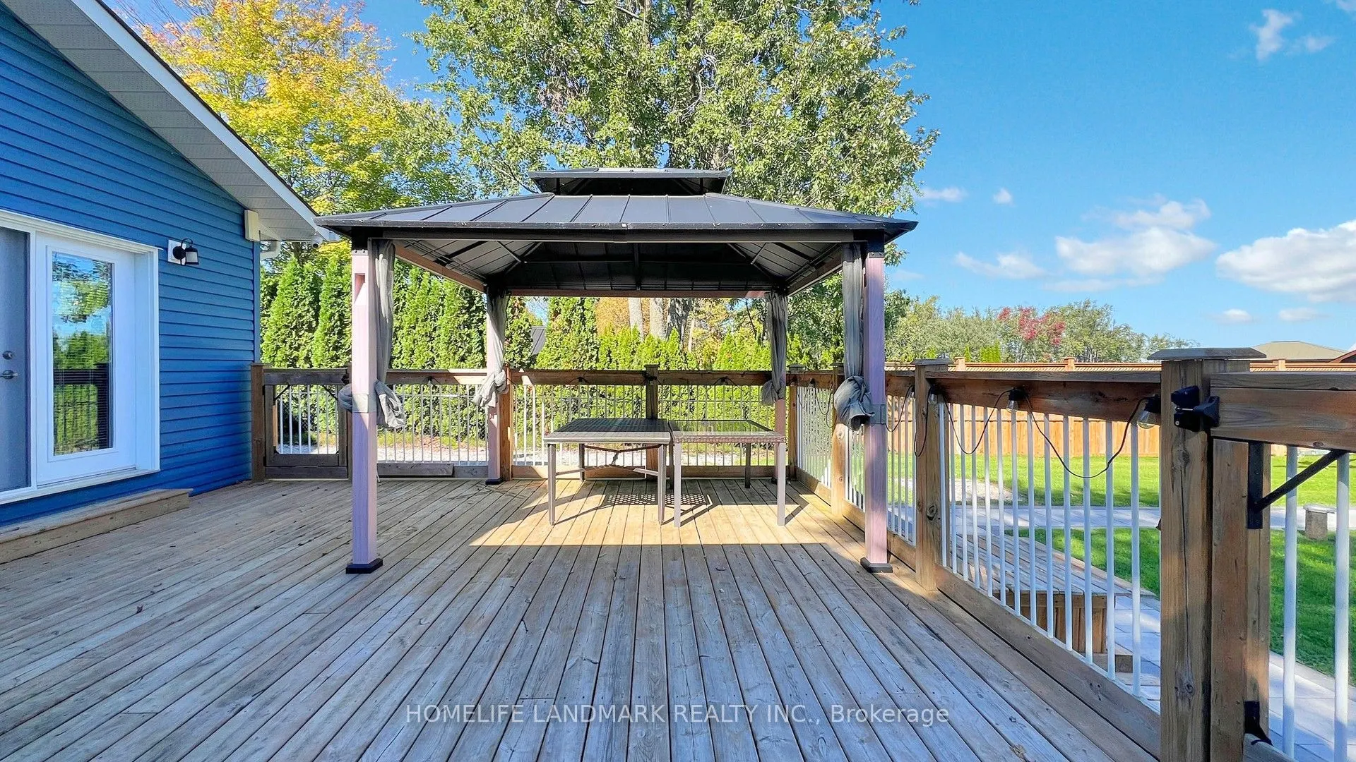 208 Lakeshore Drive