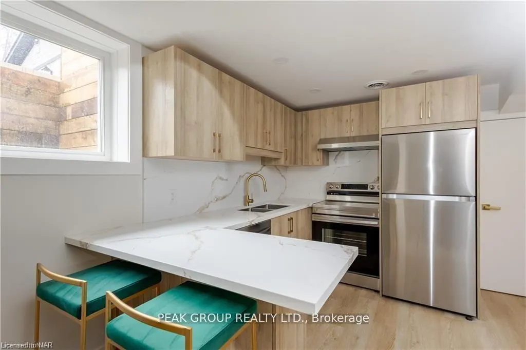 43A Grandview Drive #Lower