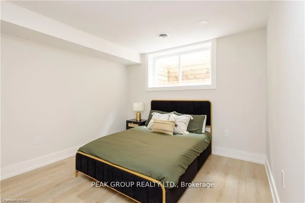 43A Grandview Drive #Lower