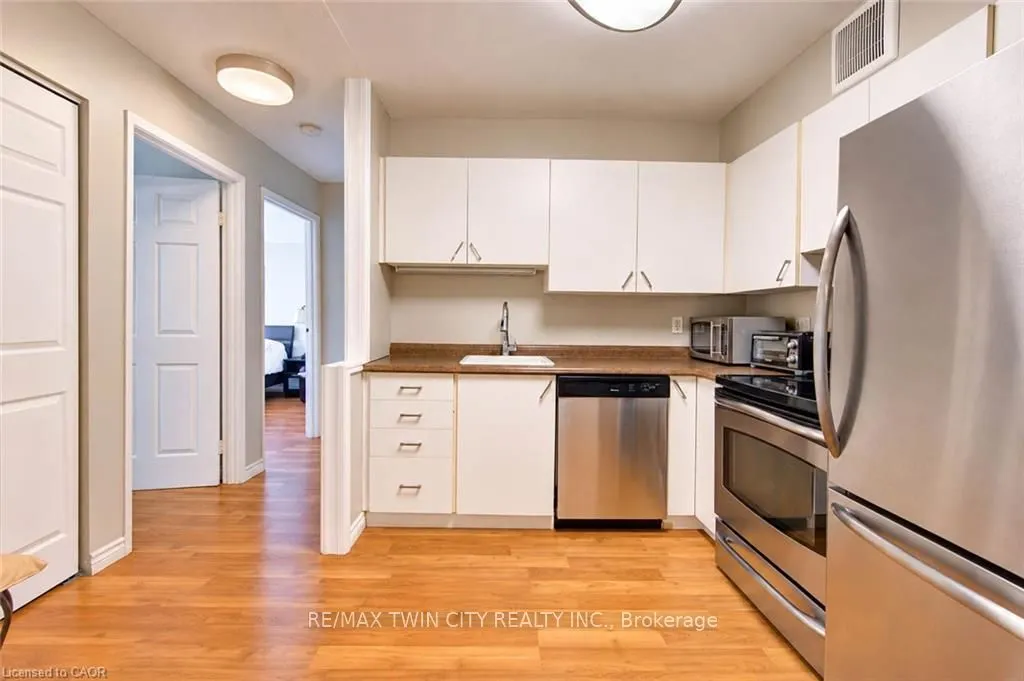 15 HOFSTETTER Avenue #306