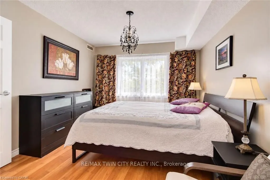15 HOFSTETTER Avenue #306