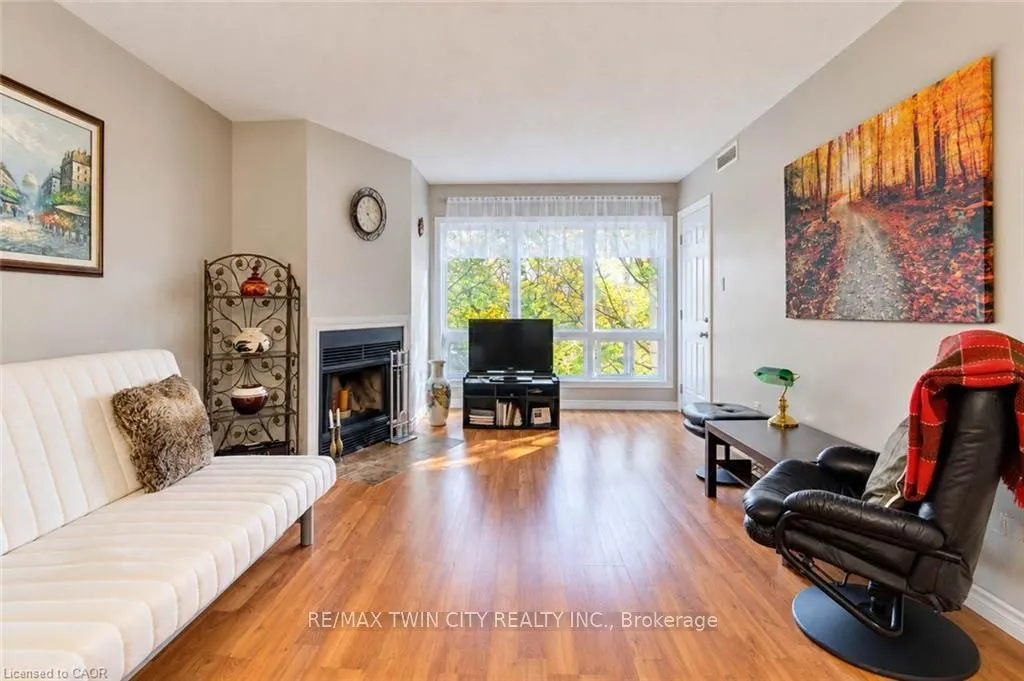 15 HOFSTETTER Avenue #306