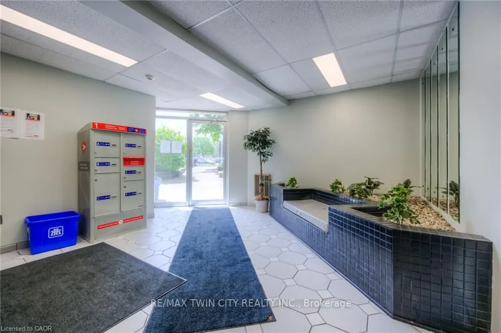 15 HOFSTETTER Avenue #306