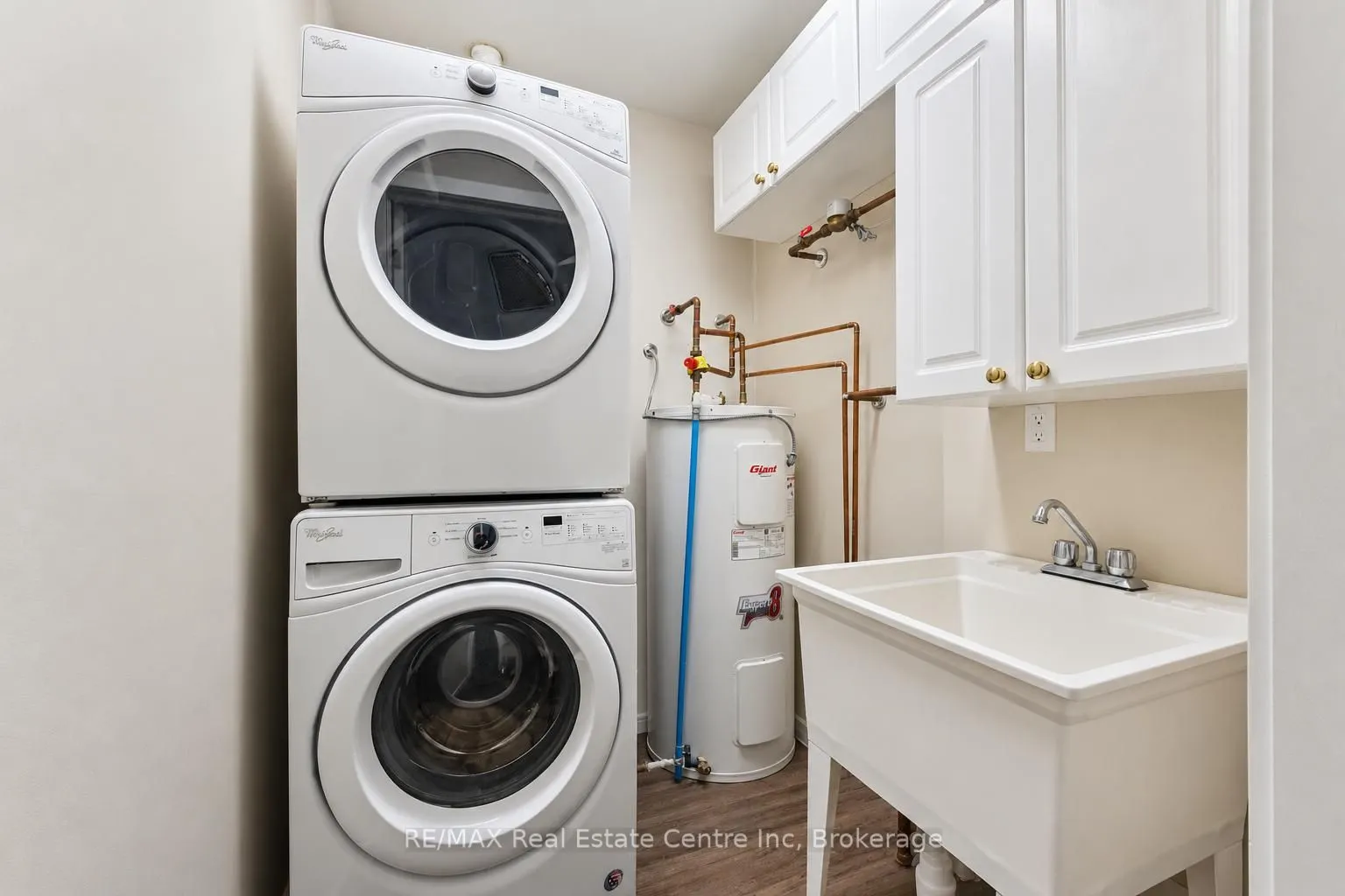 25 KAY Crescent #103