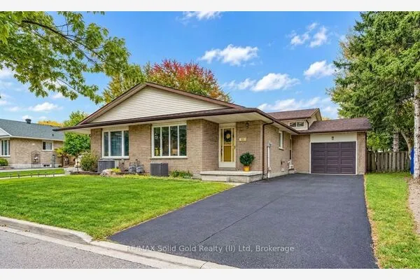 15 Uxbridge Crescent
