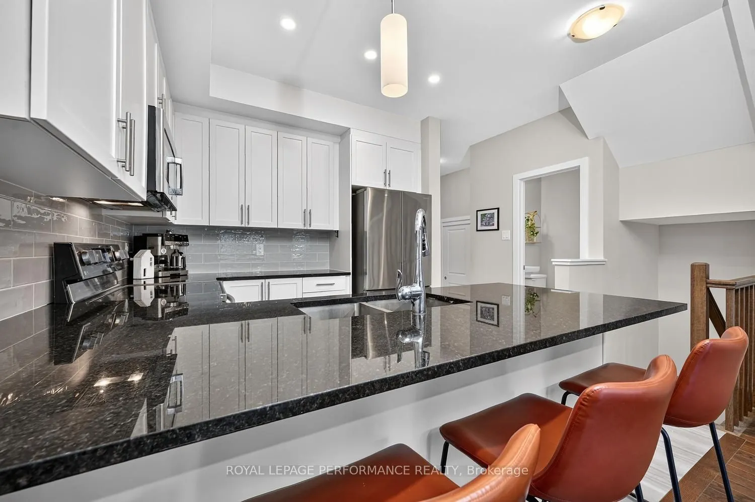 1016 Kijik Crescent