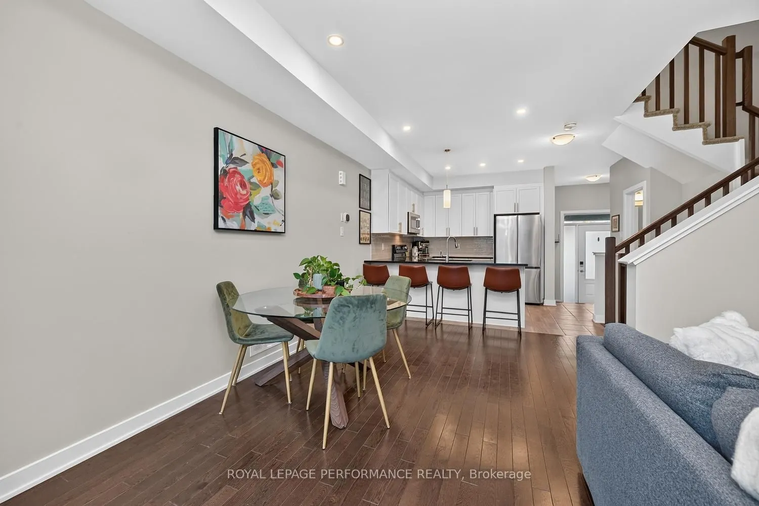 1016 Kijik Crescent