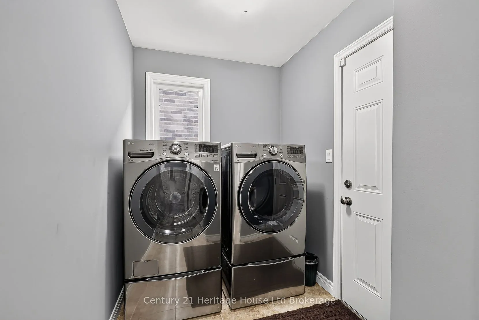 1028 Alberni Road