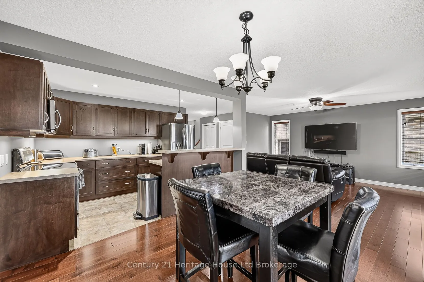 1028 Alberni Road