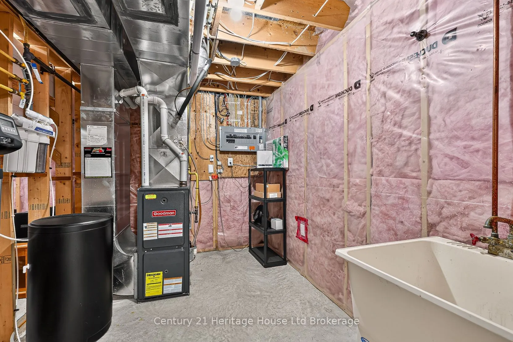 1028 Alberni Road