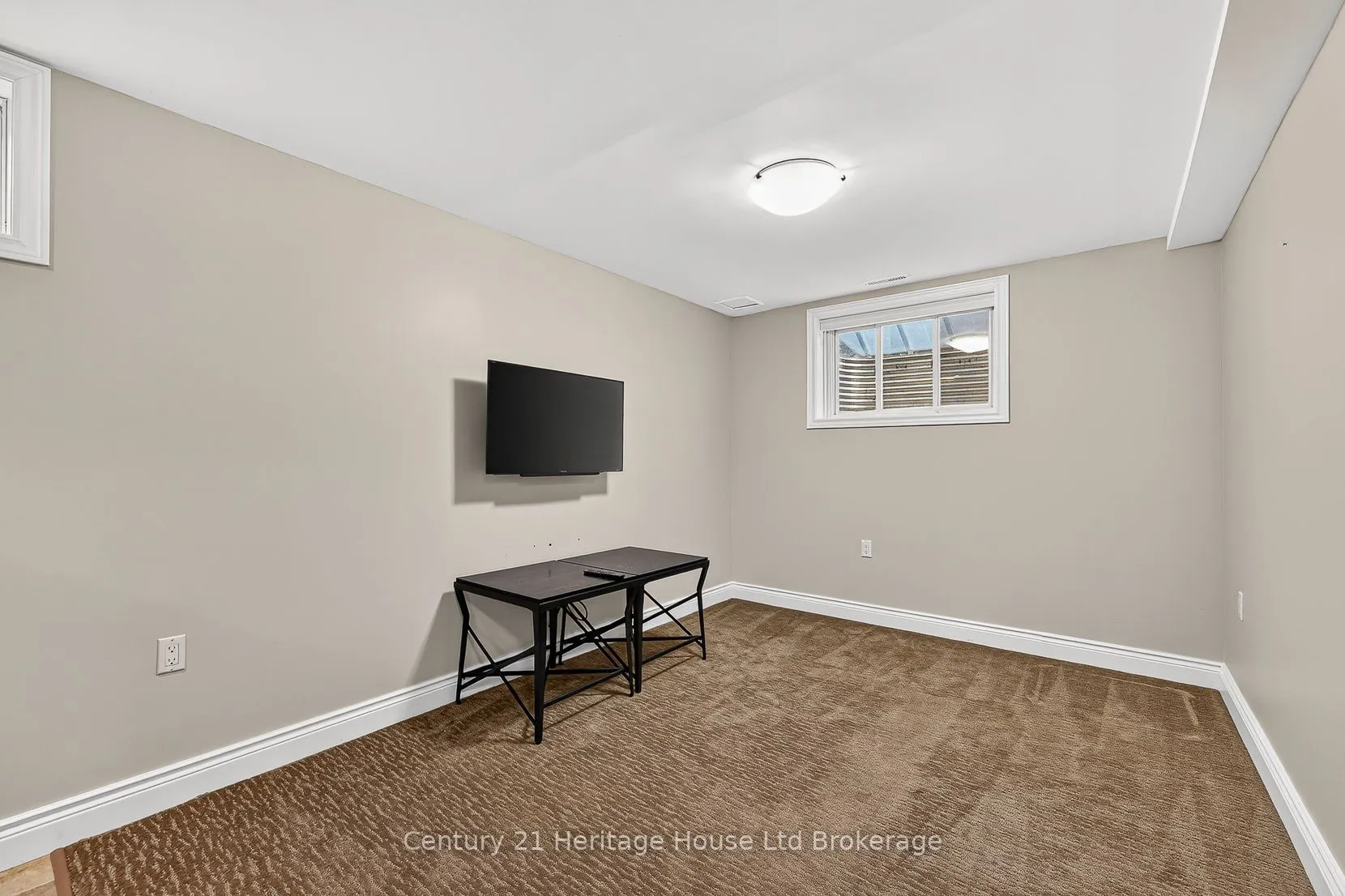1028 Alberni Road