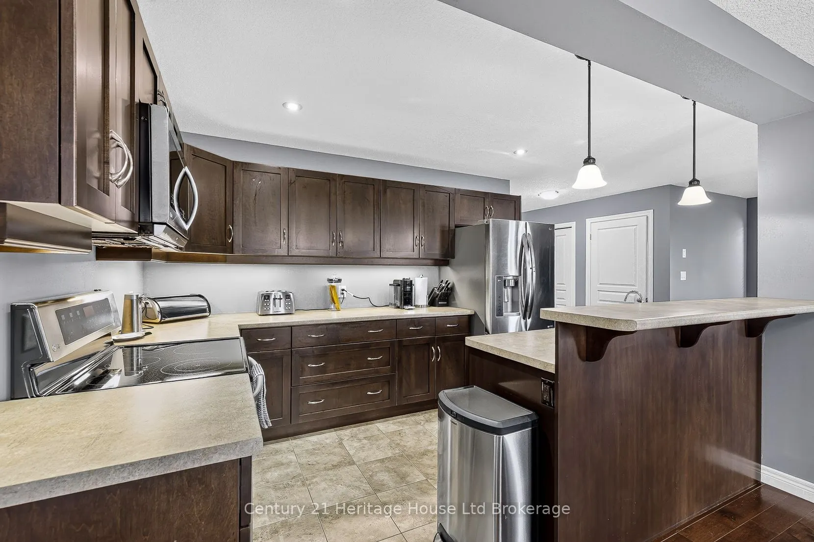 1028 Alberni Road