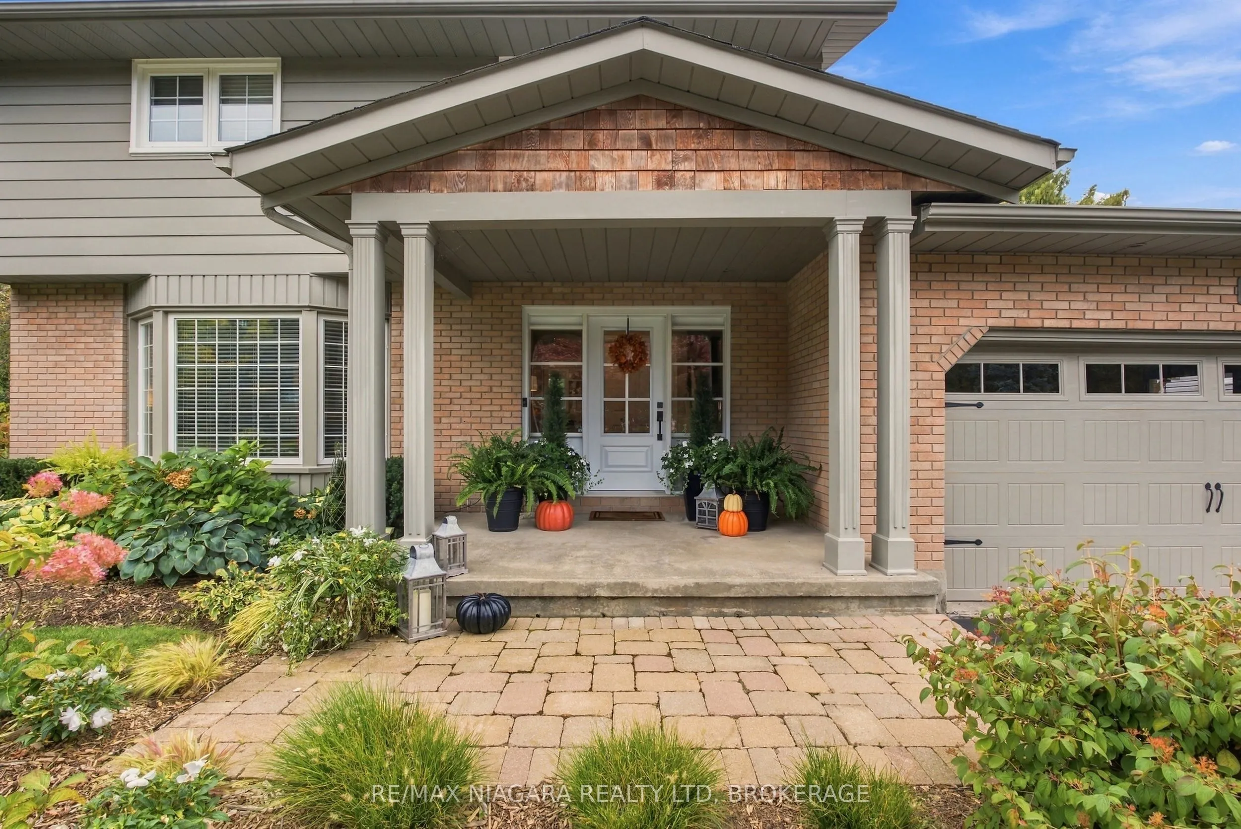 7 COLONEL BUTLER Crescent