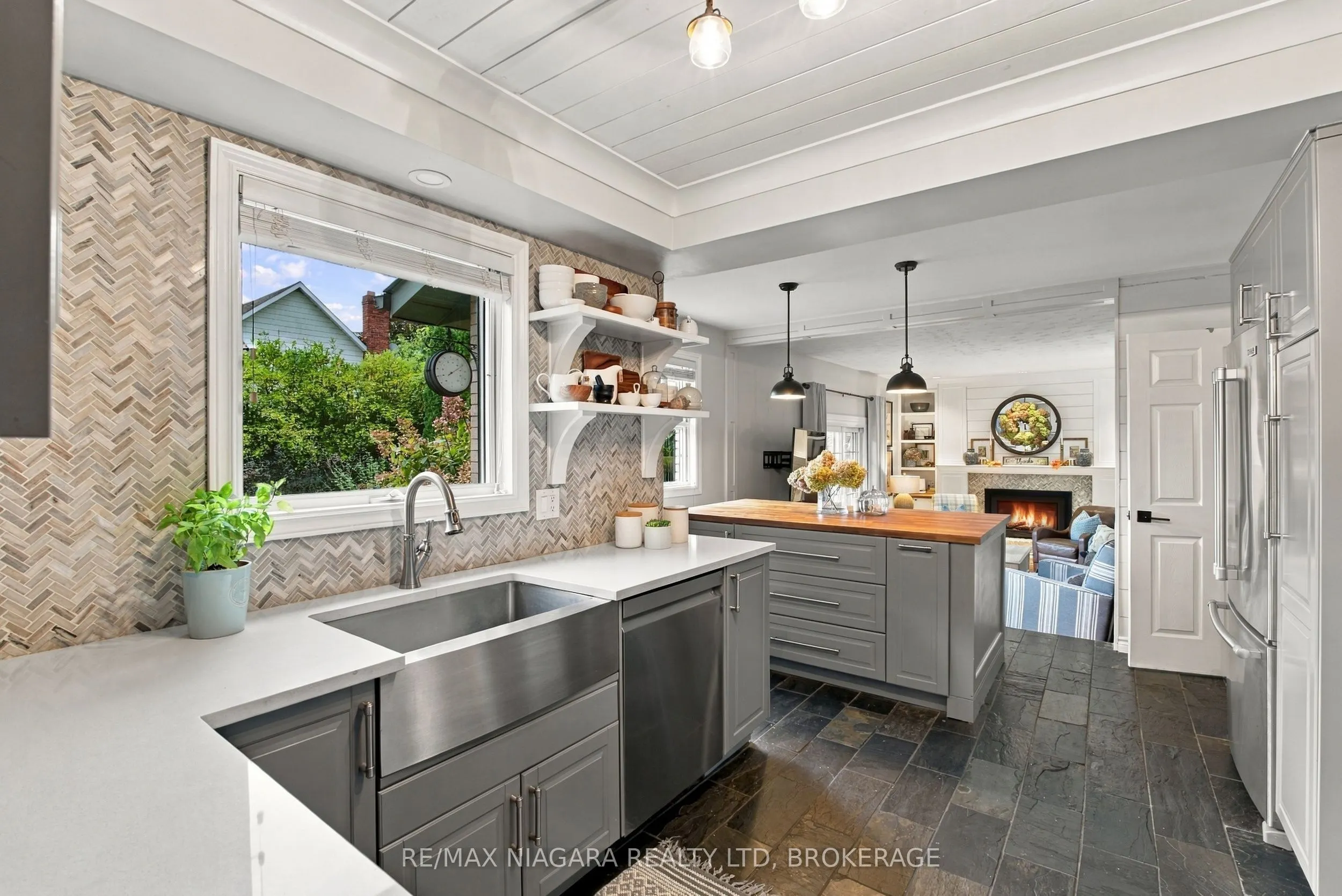 7 COLONEL BUTLER Crescent