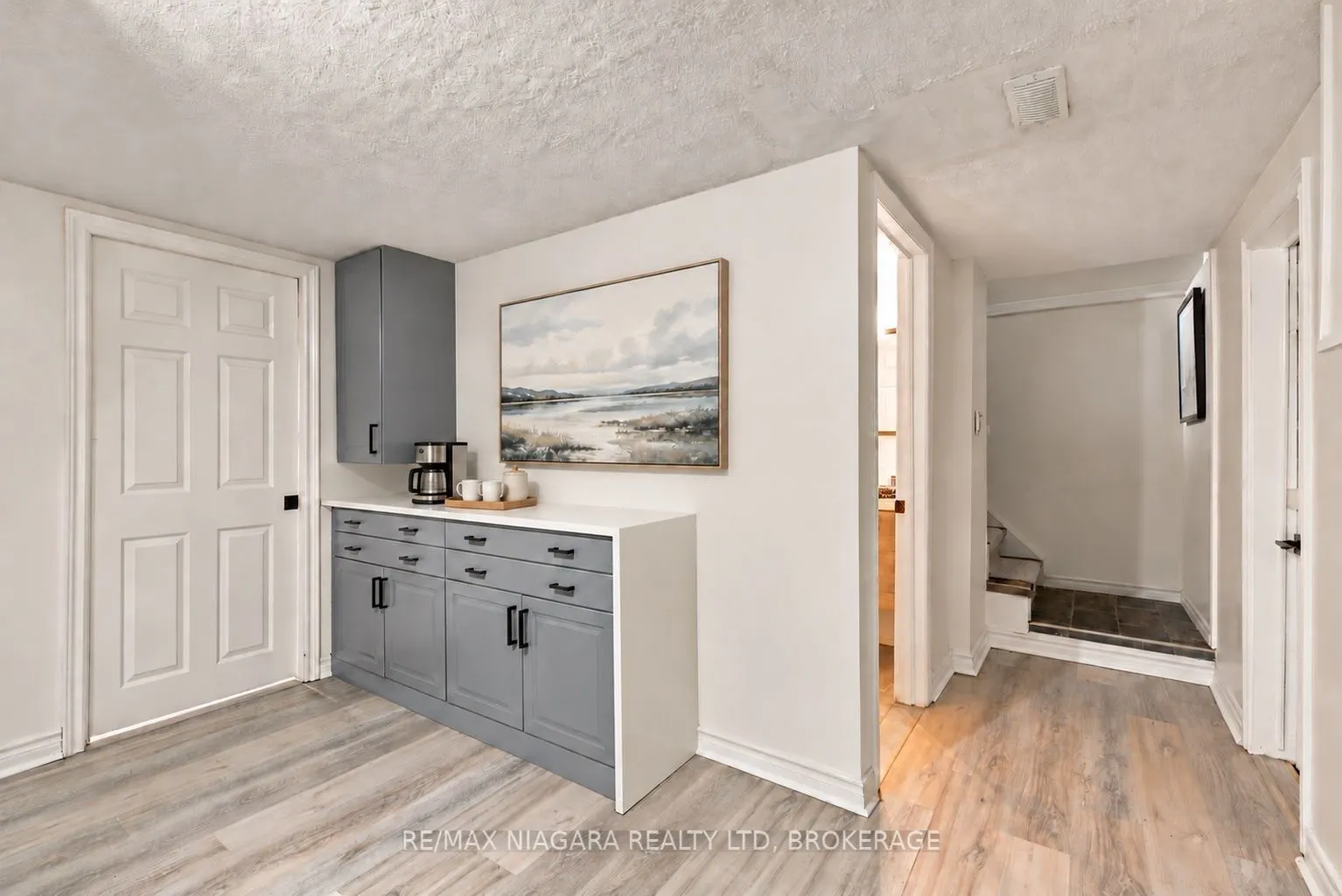 7 COLONEL BUTLER Crescent
