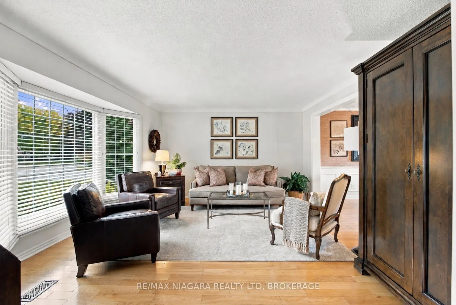 7 COLONEL BUTLER Crescent